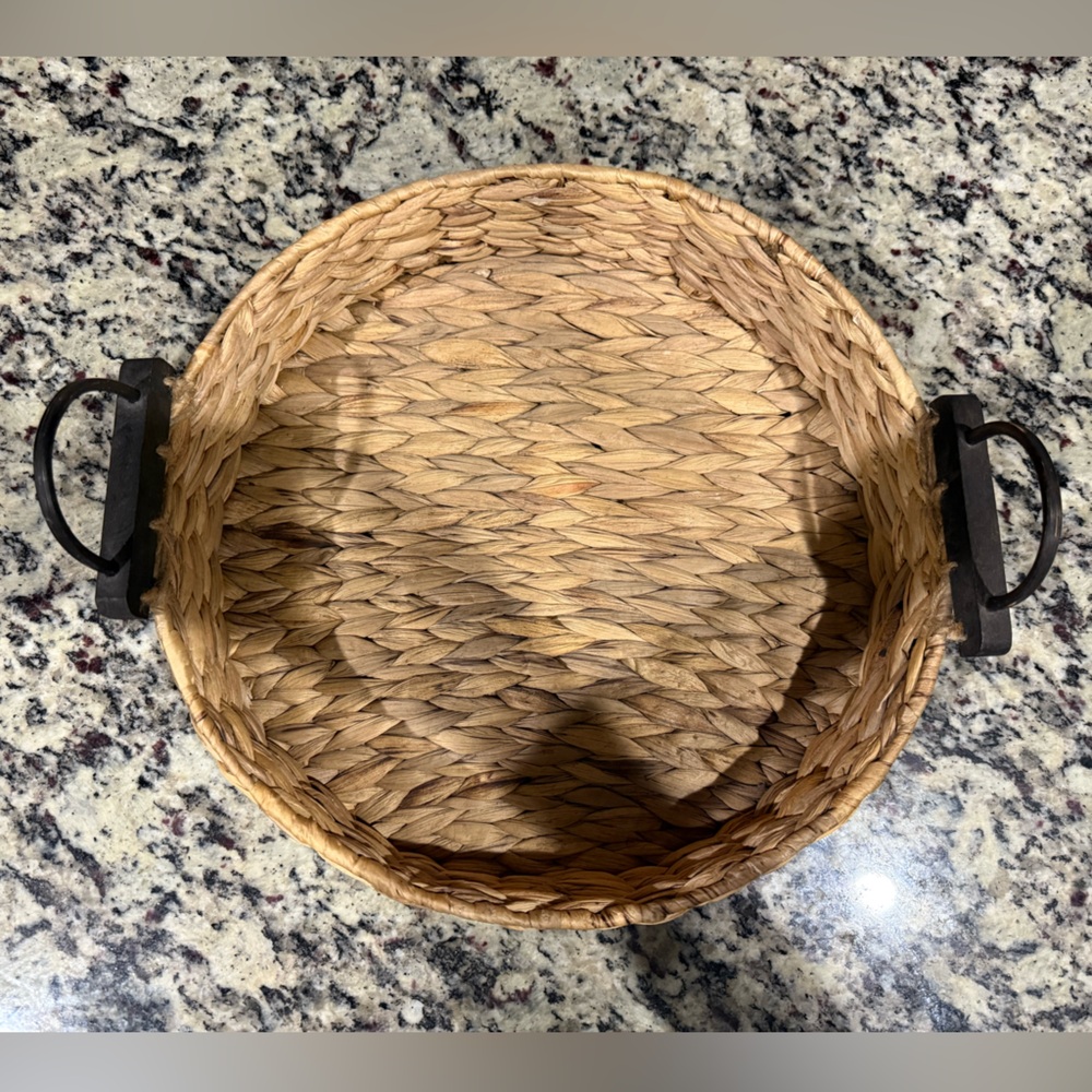 Natural Woven Basket with Handles - Picture 2 of 8